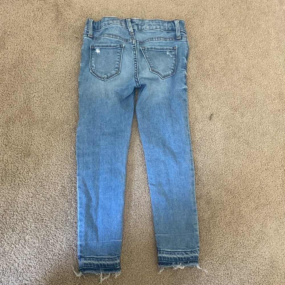 Girls GAP Blue Skinny Jeans with Distressed Details size 7 comes w/ a free shirt - Picture 4 of 6
